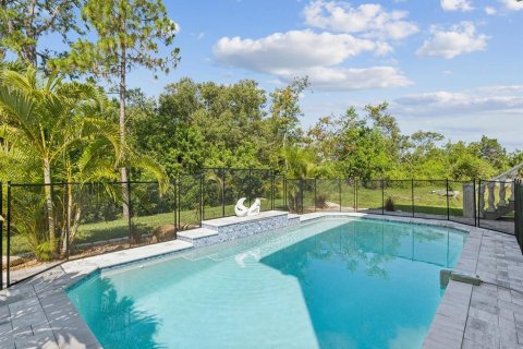 House in New Port Richey, Florida 4 bedrooms, 245.26 sq.m. № 2199234 - photo 4