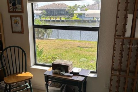House in Port Charlotte, Florida 3 bedrooms, 165.18 sq.m. № 1736303 - photo 25