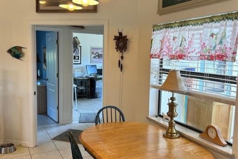 House in Port Charlotte, Florida 3 bedrooms, 165.18 sq.m. № 1736303 - photo 19