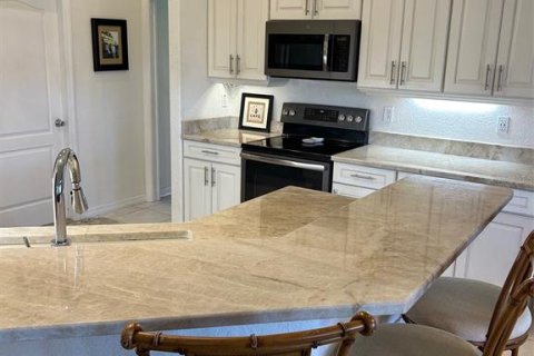 House in Port Charlotte, Florida 3 bedrooms, 165.18 sq.m. № 1736303 - photo 14