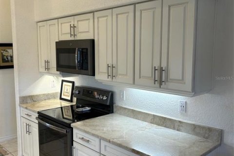 House in Port Charlotte, Florida 3 bedrooms, 165.18 sq.m. № 1736303 - photo 17