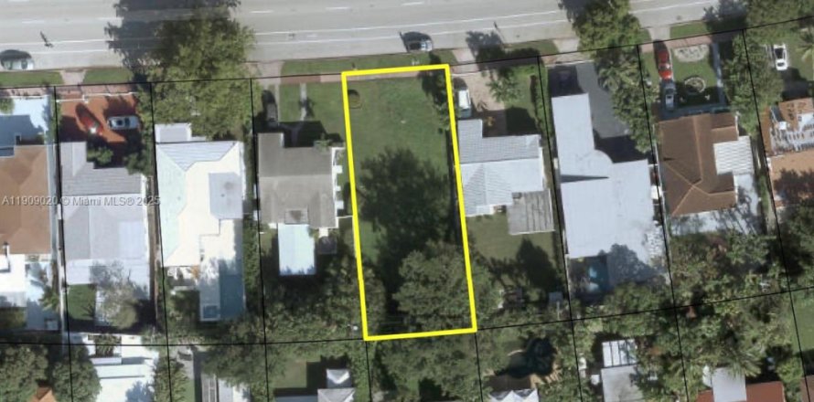 Terreno en Miami Beach, Florida № 1964737