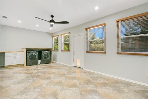 House in Longwood, Florida 4 bedrooms, 192.68 sq.m. № 1657504 - photo 13