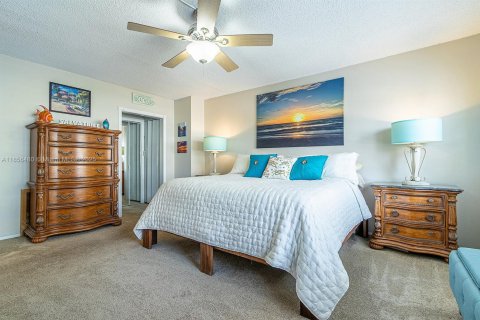 Купить кондоминиум в Халландейл-Бич, Флорида 3 спальни, 128.11м2, № 2012878 - фото 19