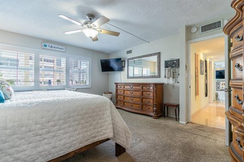 Купить кондоминиум в Халландейл-Бич, Флорида 3 спальни, 128.11м2, № 2012878 - фото 20