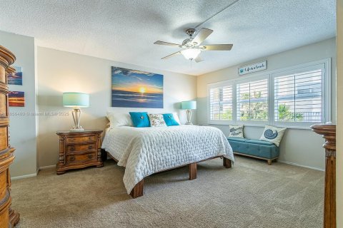 Купить кондоминиум в Халландейл-Бич, Флорида 3 спальни, 128.11м2, № 2012878 - фото 18