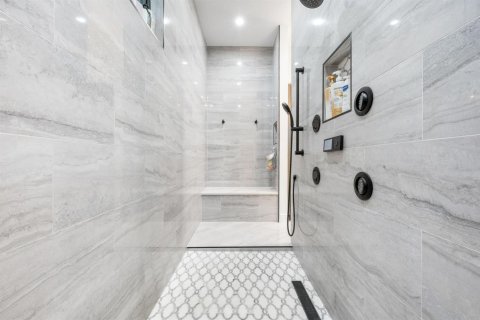 Купить виллу или дом в Палм Сити, Флорида 3 комнаты, 352.56м2, № 2181302 - фото 25