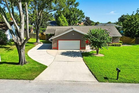 House in Montverde, Florida 4 bedrooms, 256.04 sq.m. № 1894166 - photo 4