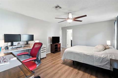 House in Montverde, Florida 4 bedrooms, 256.04 sq.m. № 1894166 - photo 25