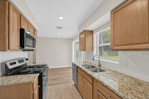Villa ou maison à vendre à Orlando, Floride: 3 chambres, 97.55 m2 № 2351707 - photo 7