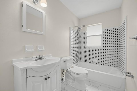 Villa ou maison à vendre à Orlando, Floride: 3 chambres, 97.55 m2 № 2351707 - photo 18