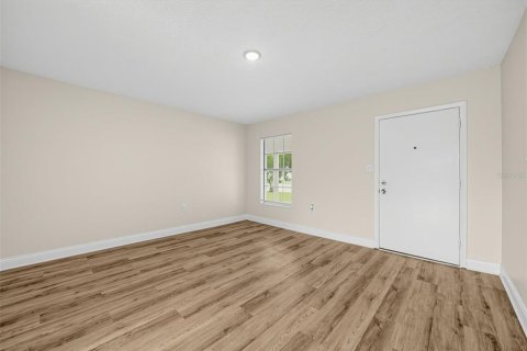 Villa ou maison à vendre à Orlando, Floride: 3 chambres, 97.55 m2 № 2351707 - photo 3