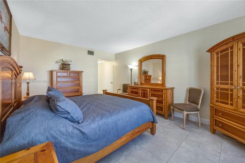Copropriété à louer à Hollywood, Floride: 2 chambres, 111.2 m2 № 1465672 - photo 13