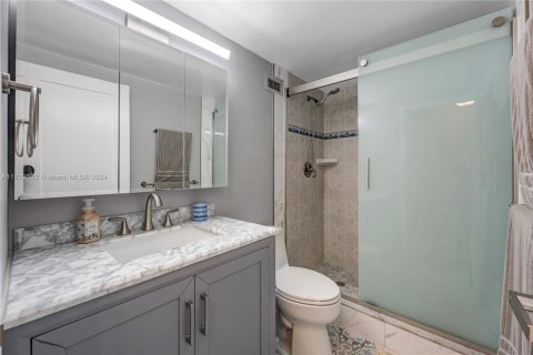 Copropriété à louer à Hollywood, Floride: 2 chambres, 111.2 m2 № 1465672 - photo 14