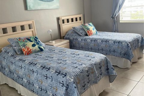 Copropriété à louer à Hollywood, Floride: 2 chambres, 111.2 m2 № 1465672 - photo 15