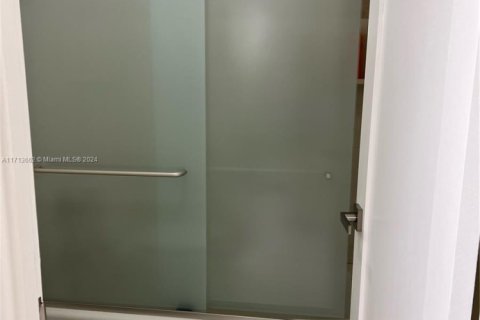 Copropriété à louer à Hollywood, Floride: 2 chambres, 111.2 m2 № 1465672 - photo 20