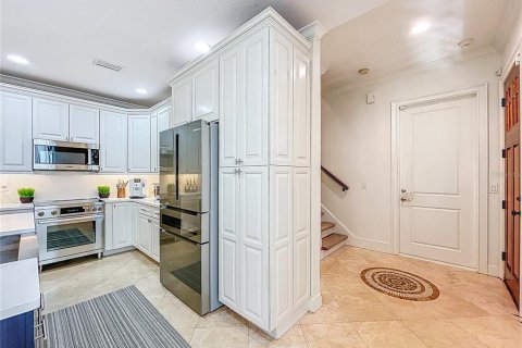 Adosado en venta en Tampa, Florida, 3 dormitorios, 218.69 m2 № 1837426 - foto 9