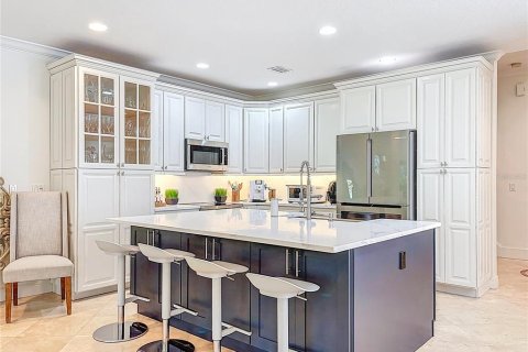 Adosado en venta en Tampa, Florida, 3 dormitorios, 218.69 m2 № 1837426 - foto 4