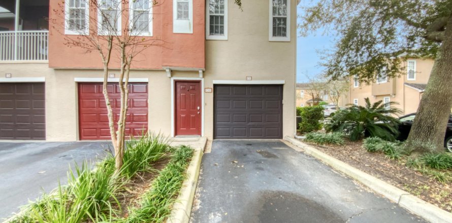 Condominio en Jacksonville, Florida, 2 dormitorios  № 879931
