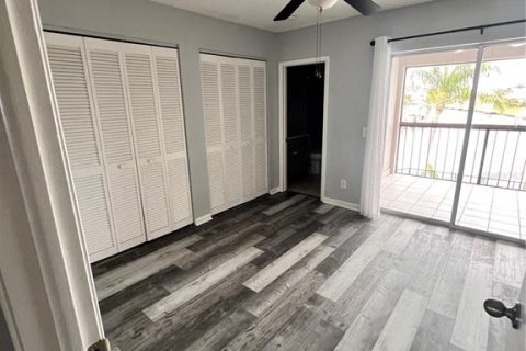 Снять в аренду таунхаус в Пунта-Горда, Флорида 5 комнат, 105.63м2, № 1898753 - фото 11