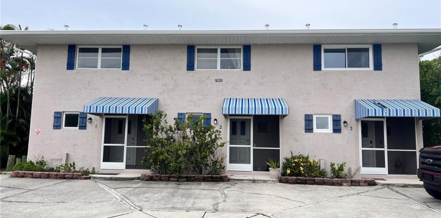 Adosado en Punta Gorda, Florida 2 dormitorios, 105.63 m2 № 1898753