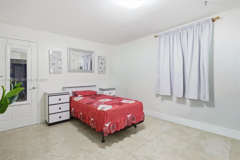 House in Miami, Florida 2 bedrooms, 93.65 sq.m. № 1986909 - photo 25