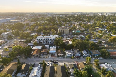 House in Miami, Florida 2 bedrooms, 93.65 sq.m. № 1986909 - photo 11