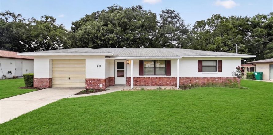 Villa ou maison à Lady Lake, Floride 2 chambres, 100.33 m2 № 2198597