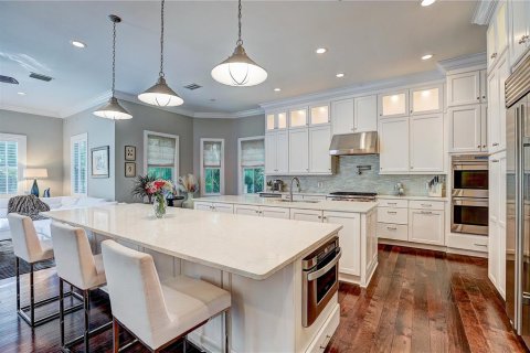 Casa en venta en Tampa, Florida, 5 dormitorios, 392.42 m2 № 2433457 - foto 7