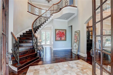 Casa en venta en Tampa, Florida, 5 dormitorios, 392.42 m2 № 2433457 - foto 3