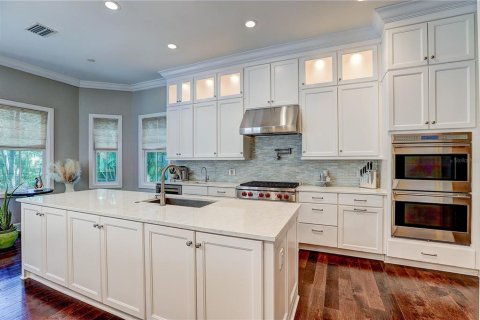 Casa en venta en Tampa, Florida, 5 dormitorios, 392.42 m2 № 2433457 - foto 30