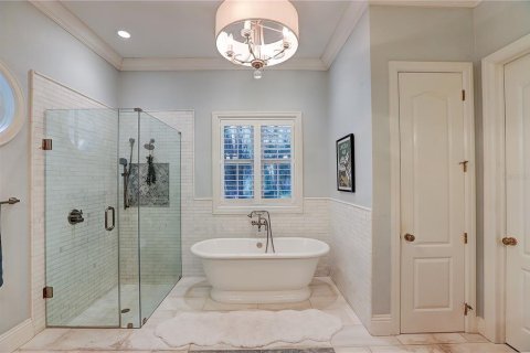 Casa en venta en Tampa, Florida, 5 dormitorios, 392.42 m2 № 2433457 - foto 16