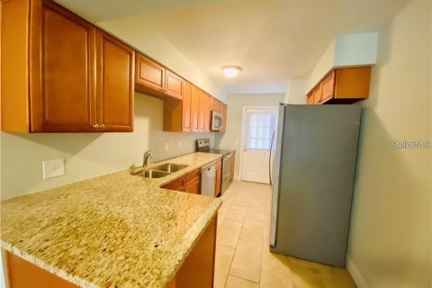 Villa ou maison à louer à Auburndale, Floride: 2 chambres, 95.22 m2 № 2385654 - photo 3
