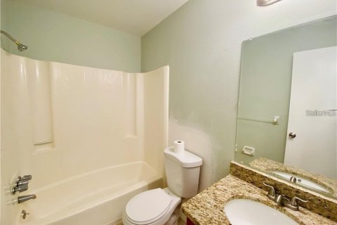 Villa ou maison à louer à Auburndale, Floride: 2 chambres, 95.22 m2 № 2385654 - photo 10