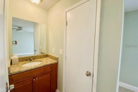 Villa ou maison à louer à Auburndale, Floride: 2 chambres, 95.22 m2 № 2385654 - photo 9
