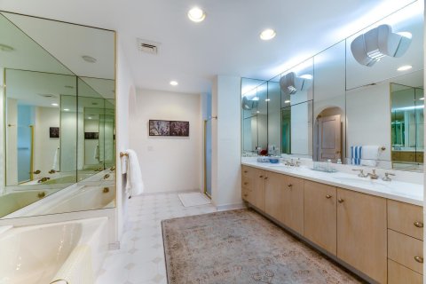 House in Gulf Stream, Florida 6 bedrooms, 826.64 sq.m. № 2397829 - photo 23