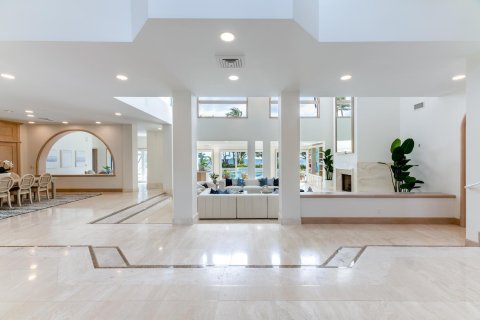House in Gulf Stream, Florida 6 bedrooms, 826.64 sq.m. № 2397829 - photo 3
