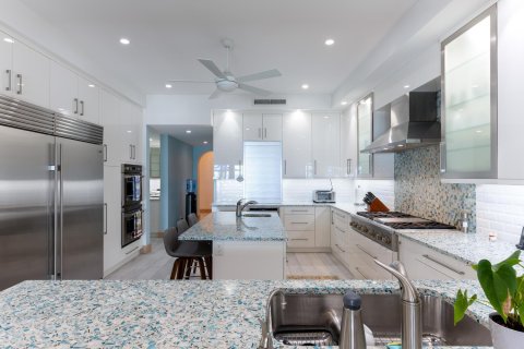 House in Gulf Stream, Florida 6 bedrooms, 826.64 sq.m. № 2397829 - photo 12