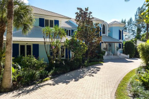 House in Gulf Stream, Florida 6 bedrooms, 826.64 sq.m. № 2397829