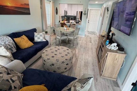 Copropriété à louer à Saint Petersburg, Floride: 2 chambres, 68.75 m2 № 2379186 - photo 8
