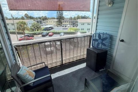 Copropriété à louer à Saint Petersburg, Floride: 2 chambres, 68.75 m2 № 2379186 - photo 13