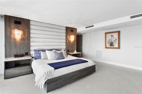 Condo in Tampa, Florida, 4 bedrooms  № 1919328 - photo 20