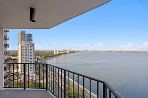 Condo in Tampa, Florida, 4 bedrooms  № 1919328 - photo 21