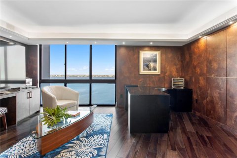 Condo in Tampa, Florida, 4 bedrooms  № 1919328 - photo 16