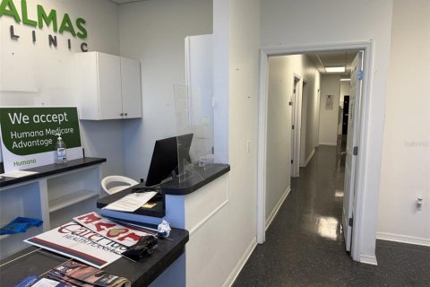 Immobilier commercial à louer à Tampa, Floride: 306.58 m2 № 2116394 - photo 3