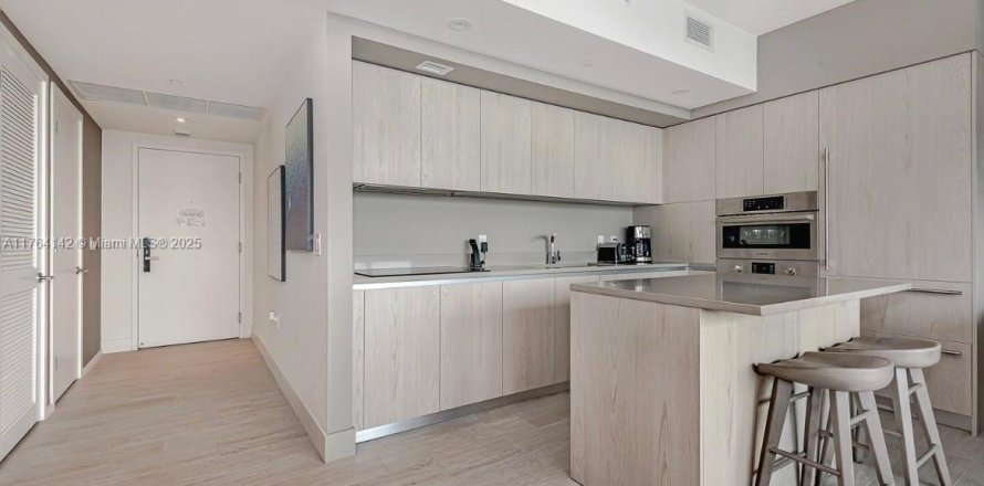 Condominio en Hollywood, Florida, 3 dormitorios № 1867281