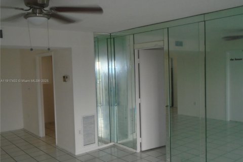 Copropriété à louer à Lauderhill, Floride: 2 chambres, 90.3 m2 № 2016779 - photo 30