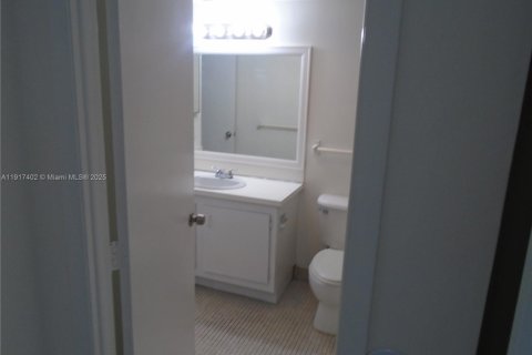 Copropriété à louer à Lauderhill, Floride: 2 chambres, 90.3 m2 № 2016779 - photo 24