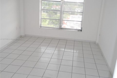 Copropriété à louer à Lauderhill, Floride: 2 chambres, 90.3 m2 № 2016779 - photo 17