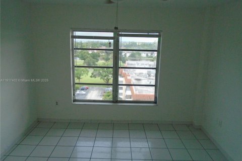 Copropriété à louer à Lauderhill, Floride: 2 chambres, 90.3 m2 № 2016779 - photo 28
